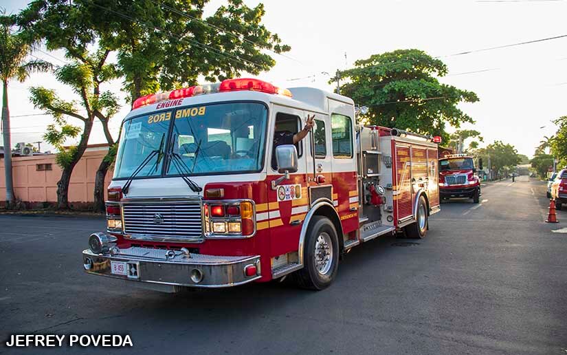 BOMBEROS